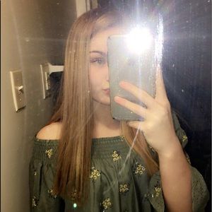 Meet your Posher, Courtney